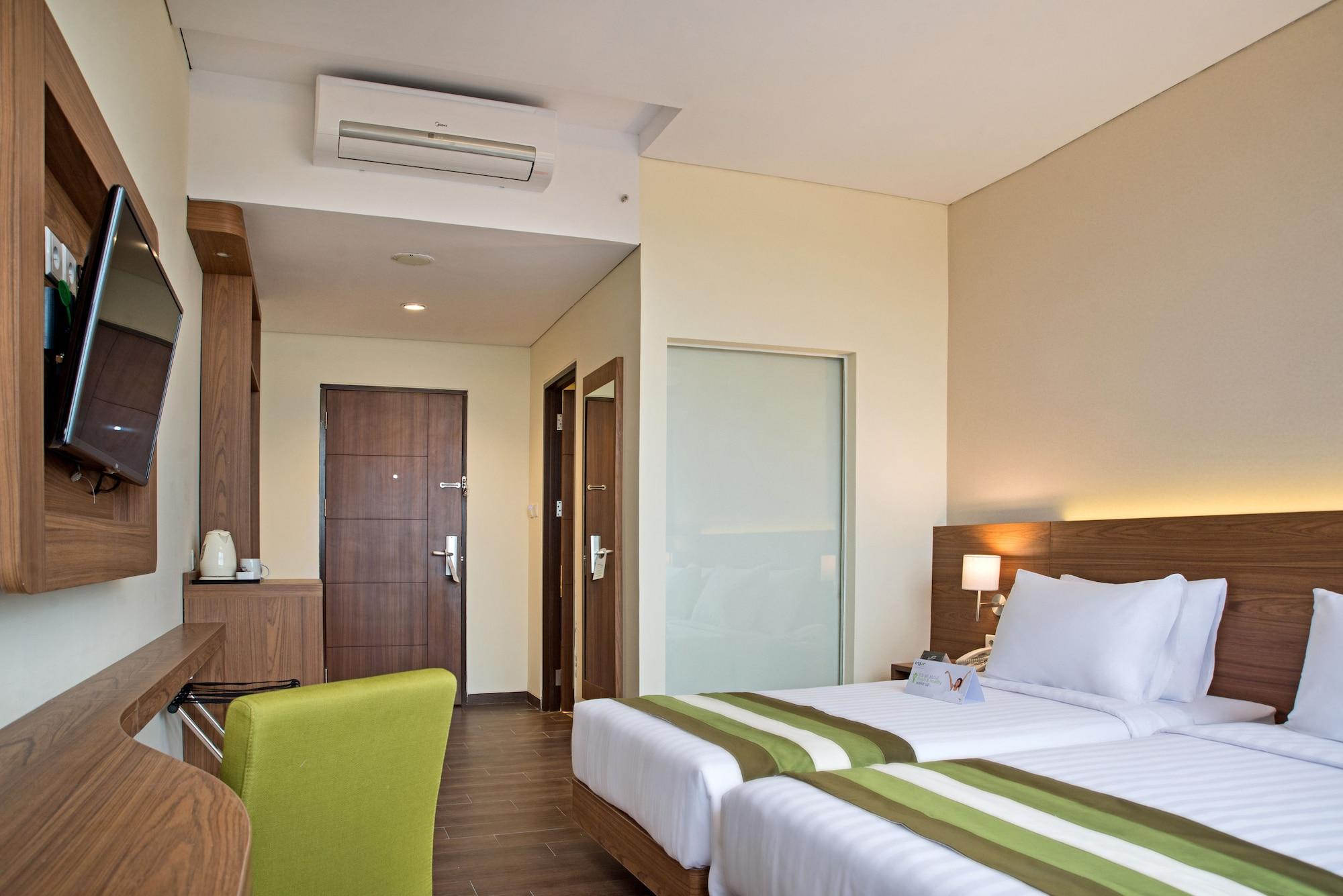 Grand Whiz Poins Simatupang Джакарта Екстериор снимка