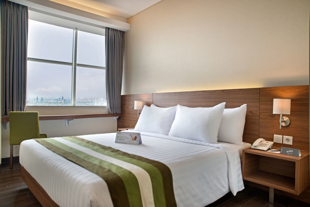 Grand Whiz Poins Simatupang Джакарта Екстериор снимка
